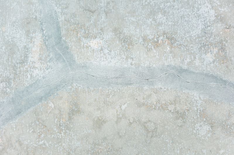 Garage Crack Filling